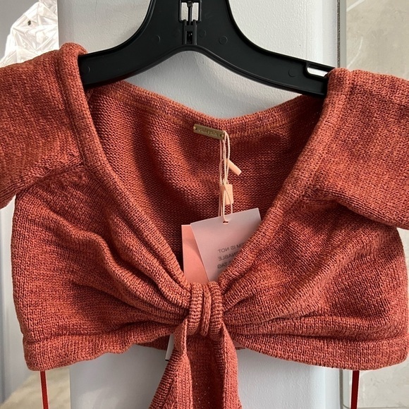 Cult Gaia Alicia Cutout Cotton-Blend Knit Off-The-Shoulder Midi Dress - Picture 13 of 14